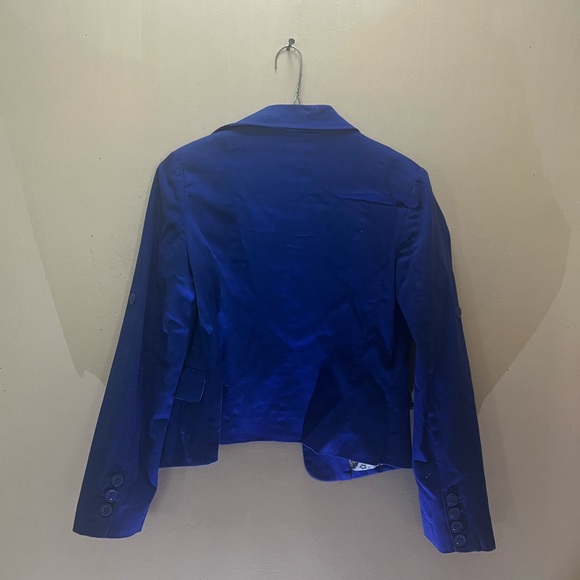 Woman size small blue blazer with designs - Picture 4 of 7